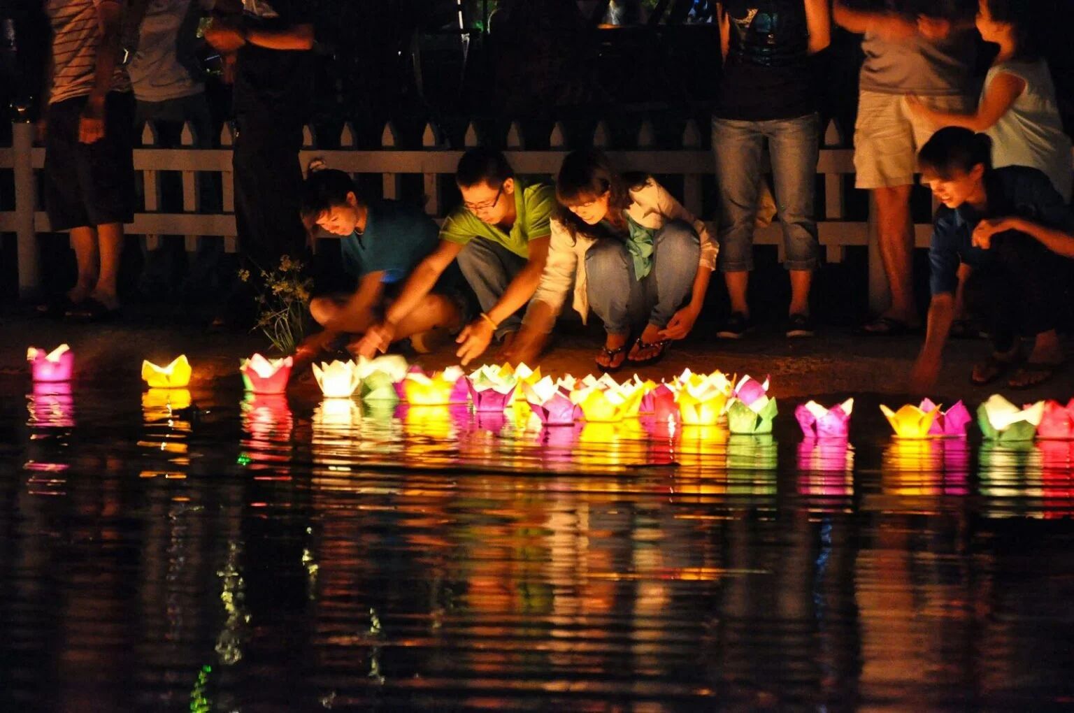 One lantern, twenty new friends – this is Vietnam Travel magic